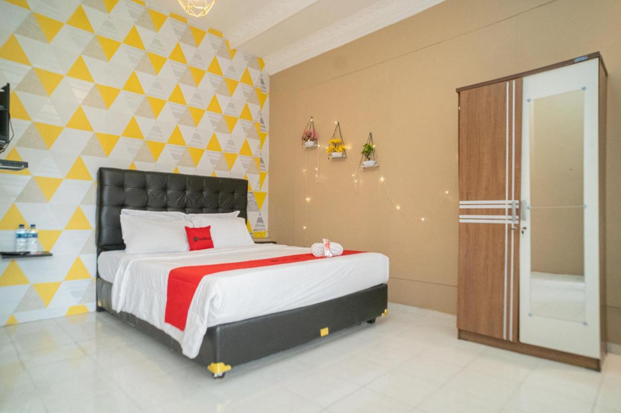 Reddoorz Near Taman Safari 2 Hotell Bogor Exteriör bild