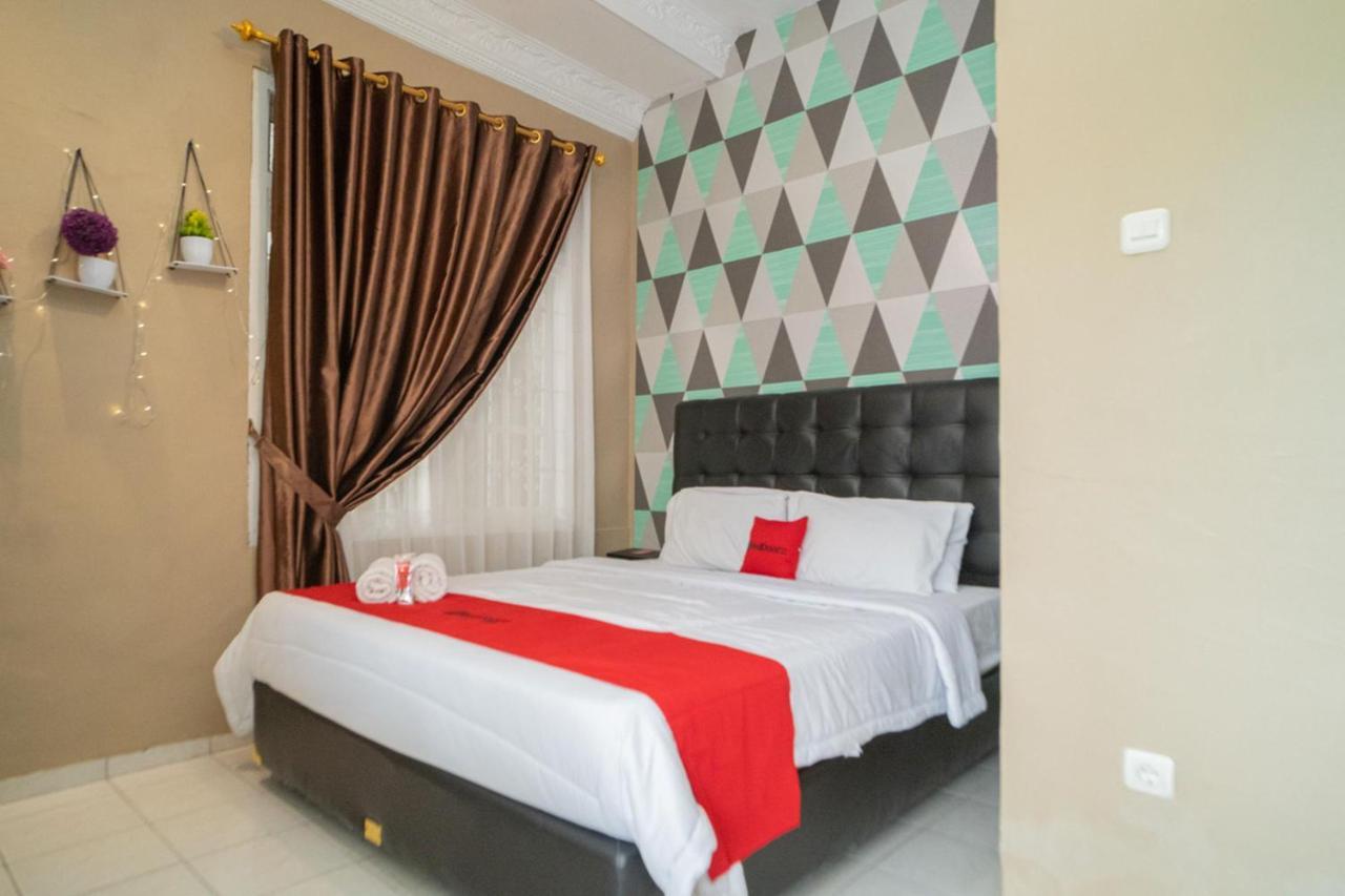 Reddoorz Near Taman Safari 2 Hotell Bogor Exteriör bild